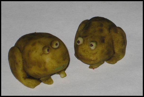 Marzipan Frogs